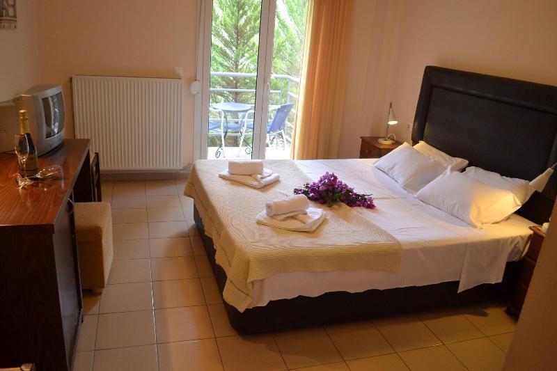 Filoxenia Hotel Volos Buitenkant foto