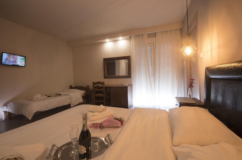 Filoxenia Hotel Volos Buitenkant foto